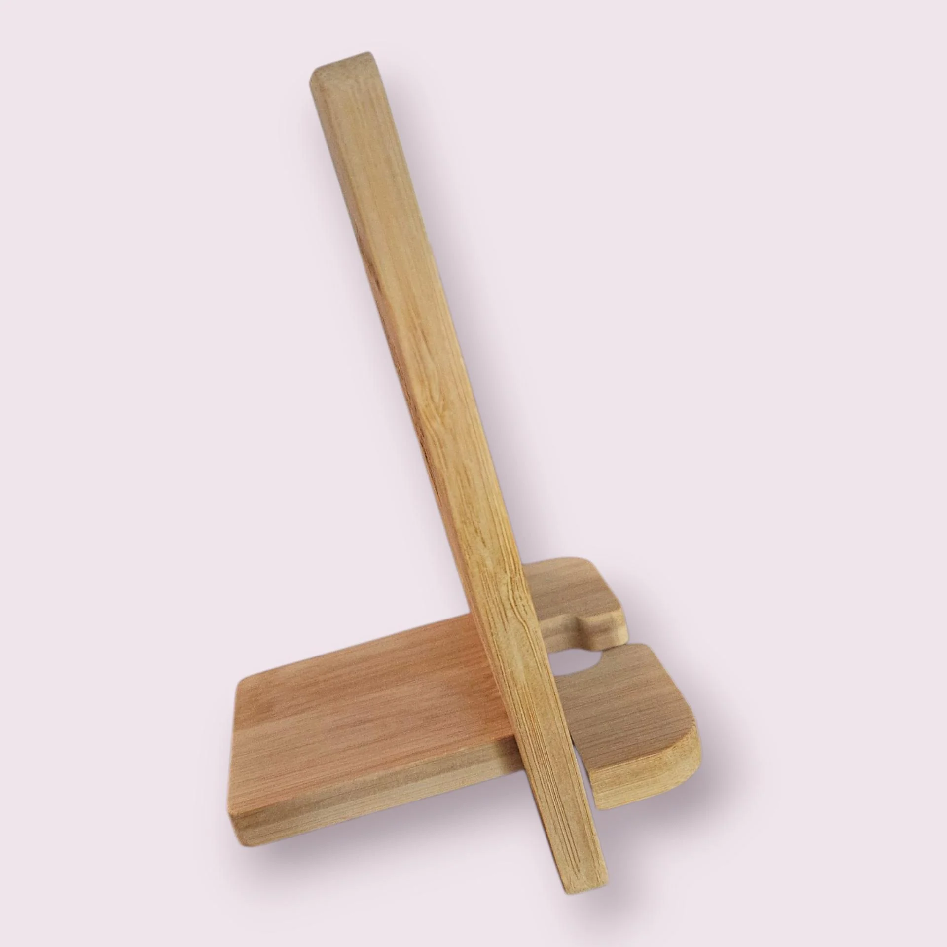 support téléphone en bois gravure personnalisé